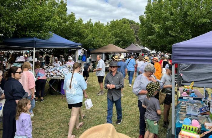Oxley Bush Market