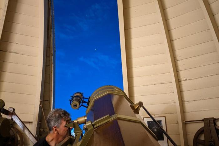 Stellar Nights: Guided Tours at Melbourne Observatory Stellar Nights: Guided Tours at Melbourne Observatory