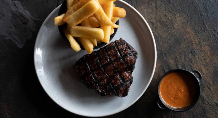 Steakhouse Lunch with Wine - For 2 - Circular Quay Steakhouse Lunch with Wine - For 2 - Circular Quay