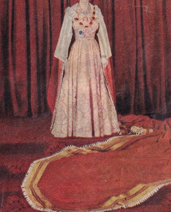 Erin Lee | The crimson thread