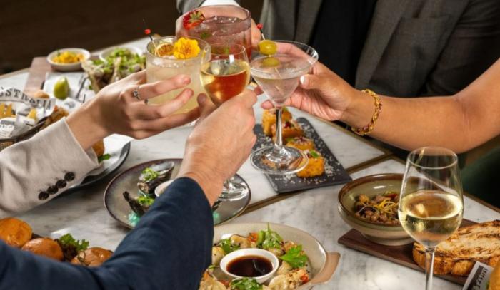 Vivid Dining Experience at Pullman Hyde Park Vivid Dining Experience at Pullman Hyde Park
