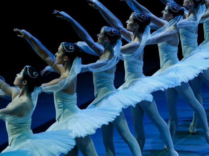 The Australian Ballet: Signature Works The Australian Ballet: Signature Works