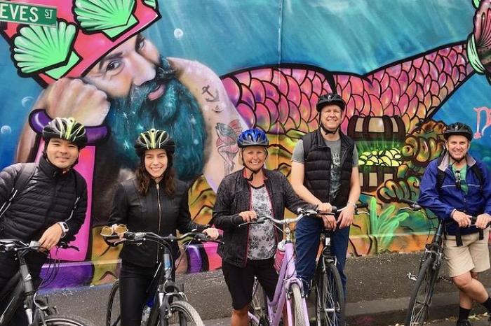 Famous Melbourne City Bike Tour